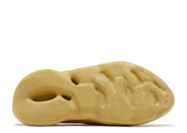 Mens Adidas Yeezy Foam Runner "Sulfur"